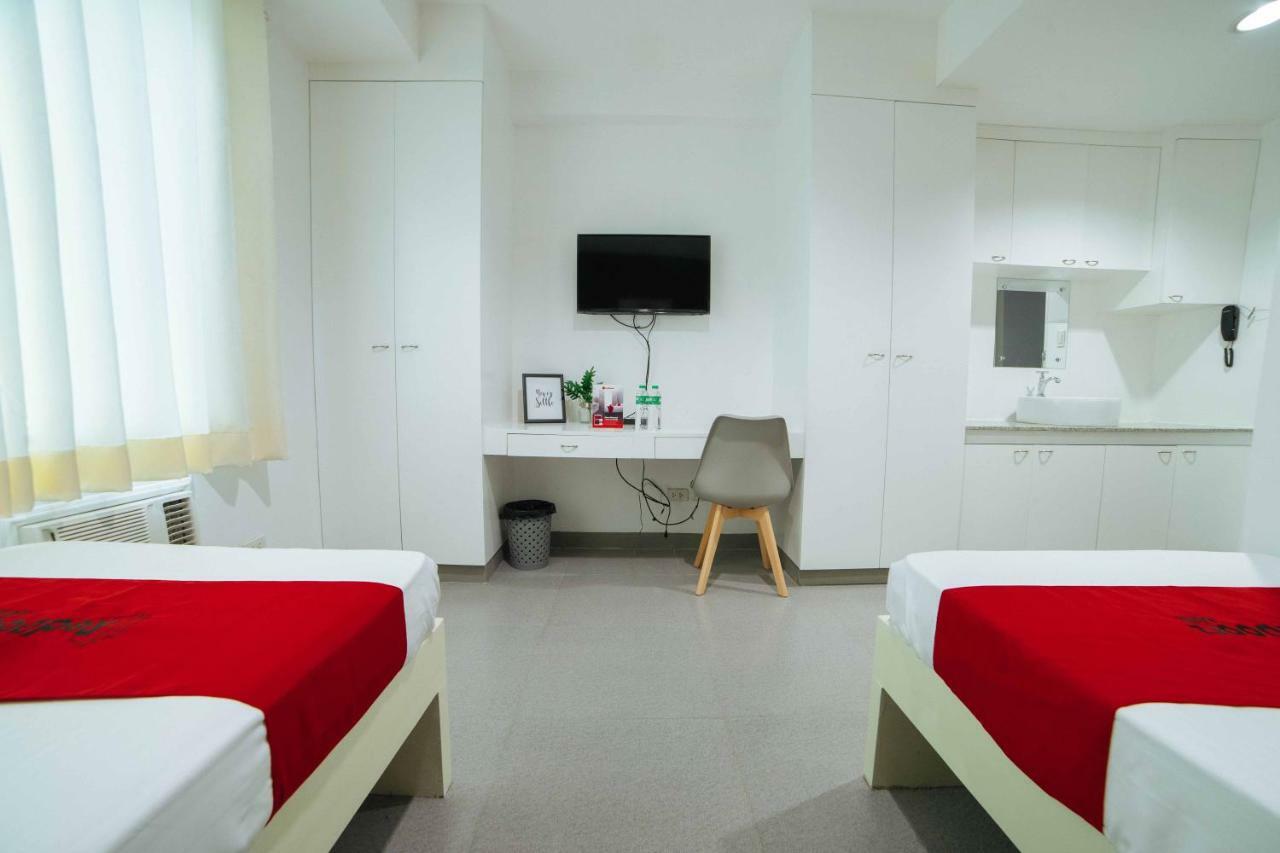 Reddoorz Plus @ Roxas Street Davao City Exteriör bild